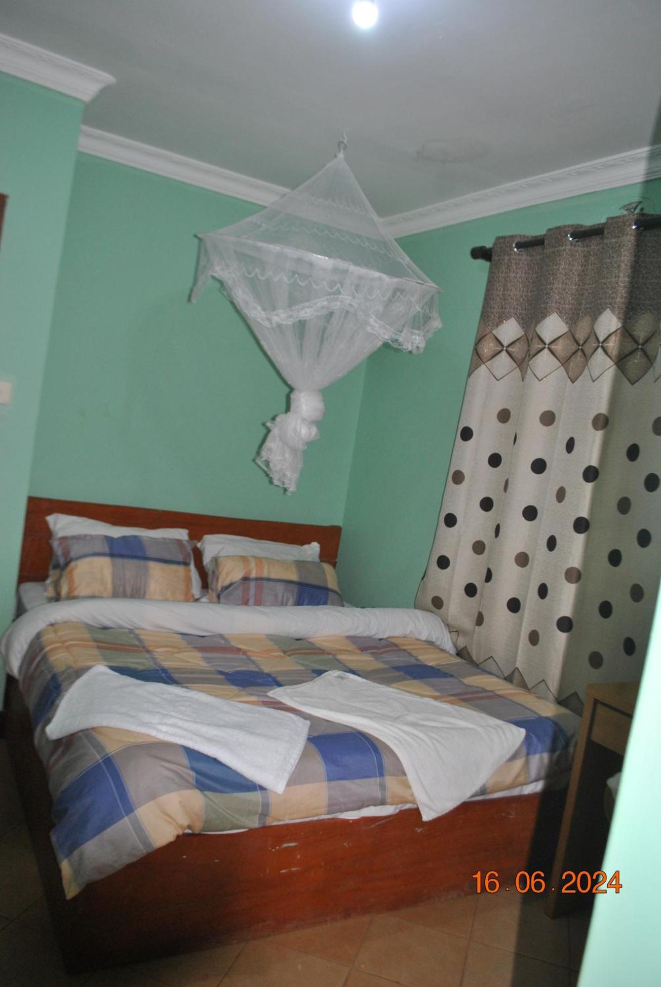 Ngorongoro Villa And Restaurant Карату Екстер'єр фото