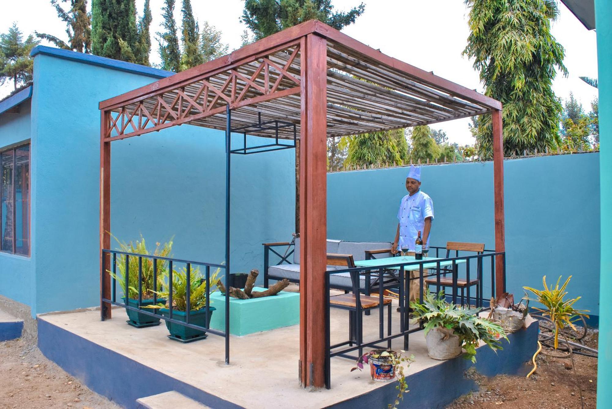 Ngorongoro Villa And Restaurant Карату Екстер'єр фото